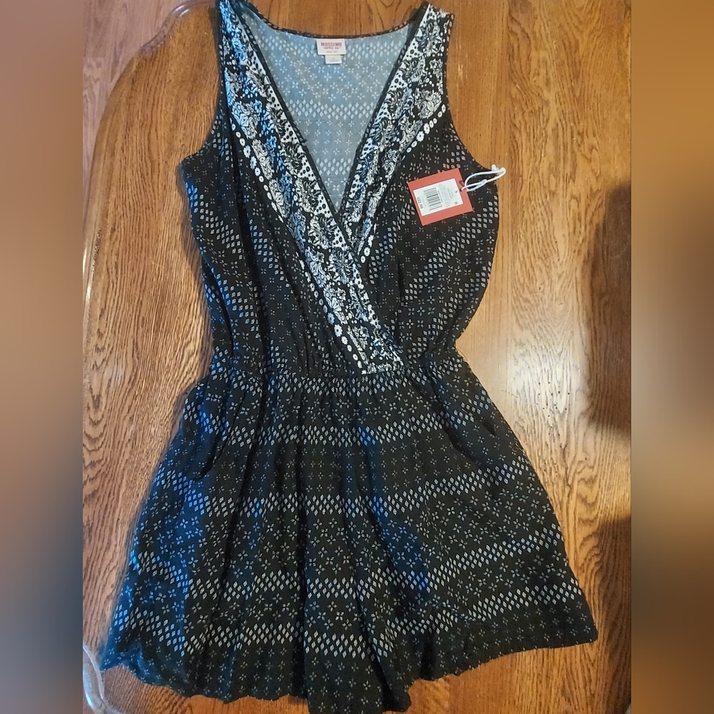 Romper - Picture 2 of 3